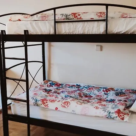 Peraía The Golden Guest House מראה חיצוני תמונה