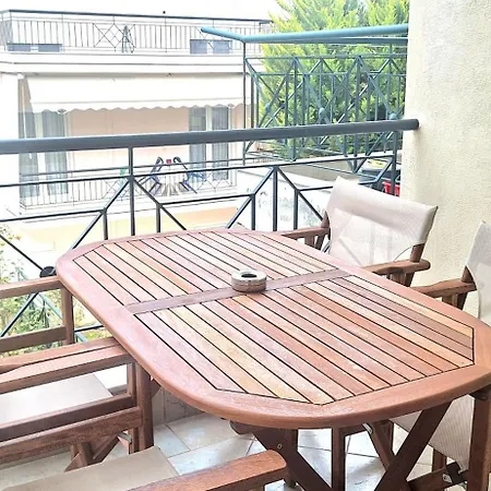 Peraía The Golden Guest House מראה חיצוני תמונה