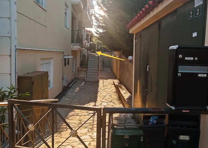 The Golden Guest House
